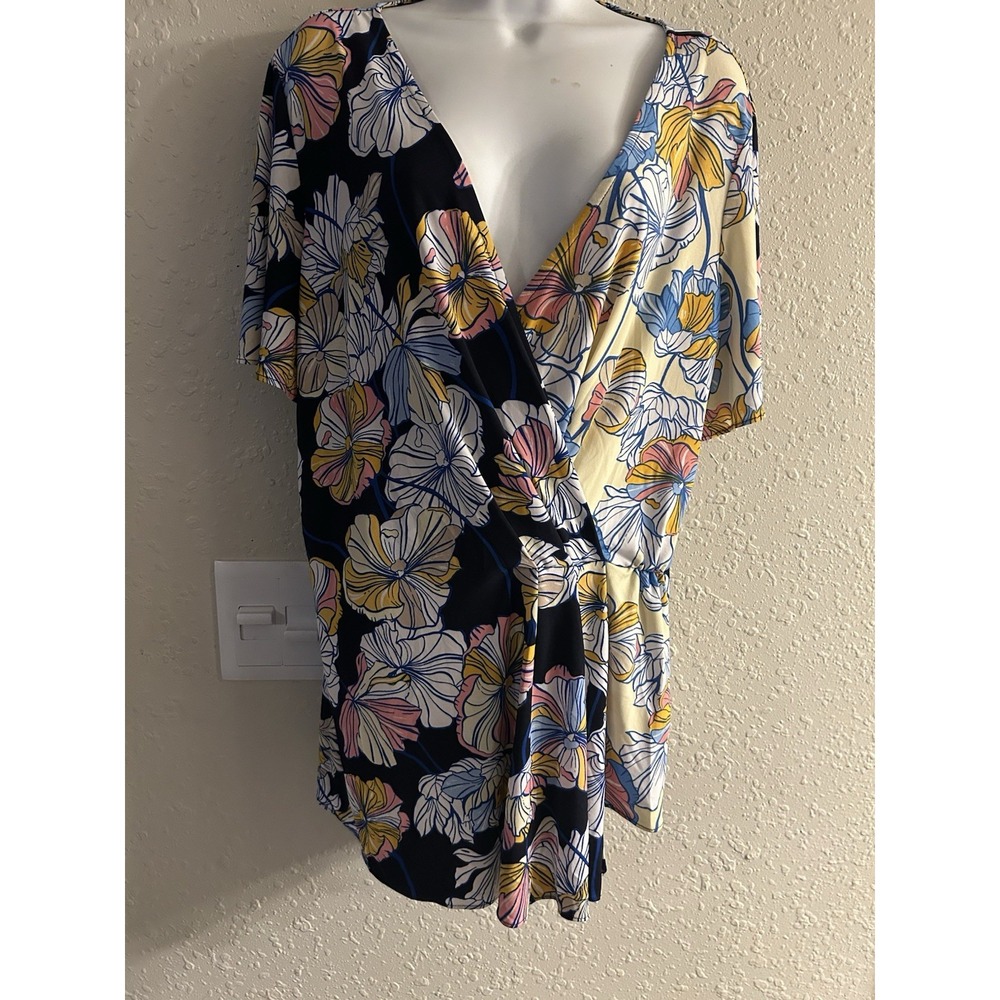 2X Coco Bianco Flatter Floral Top #1410*10